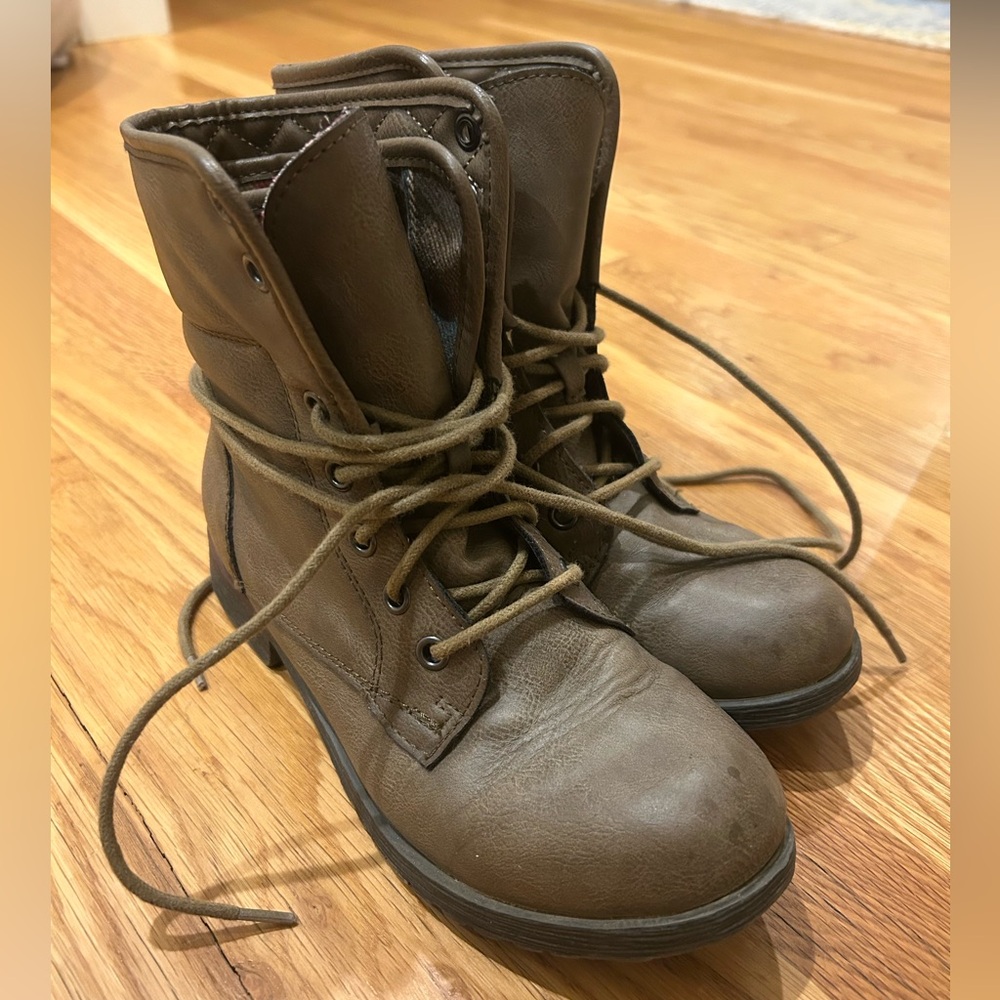 Rock & Candy by Zigi booties
